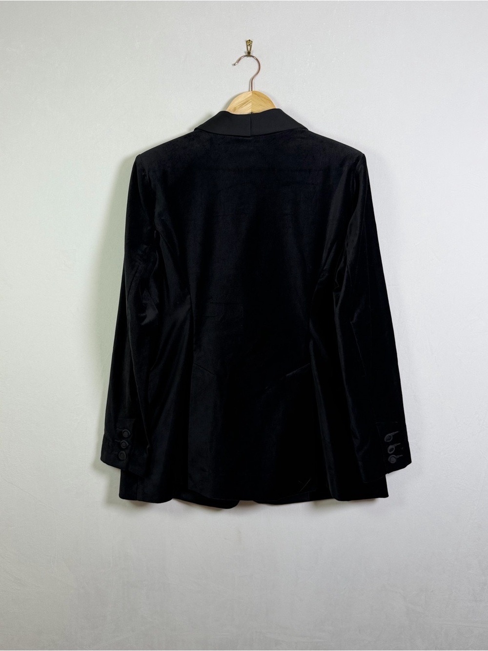 Cabi Women’s Black Velvet Tuxedo Pant Suit Set Size L Jacket & 14 Pants - Picture 5 of 16